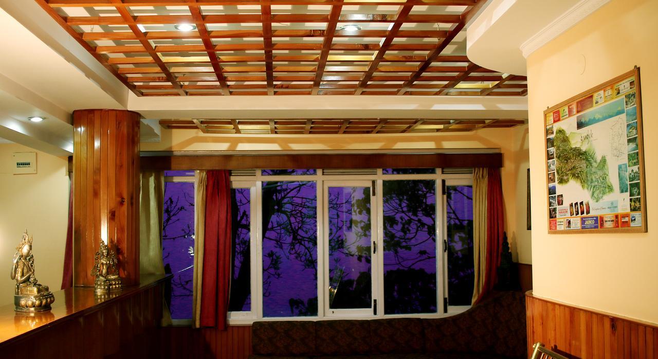 Jain Group Sikkim Continental Hotel Гангток Екстериор снимка