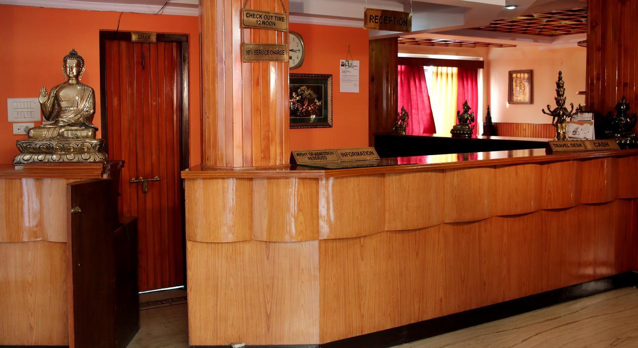 Jain Group Sikkim Continental Hotel Гангток Екстериор снимка