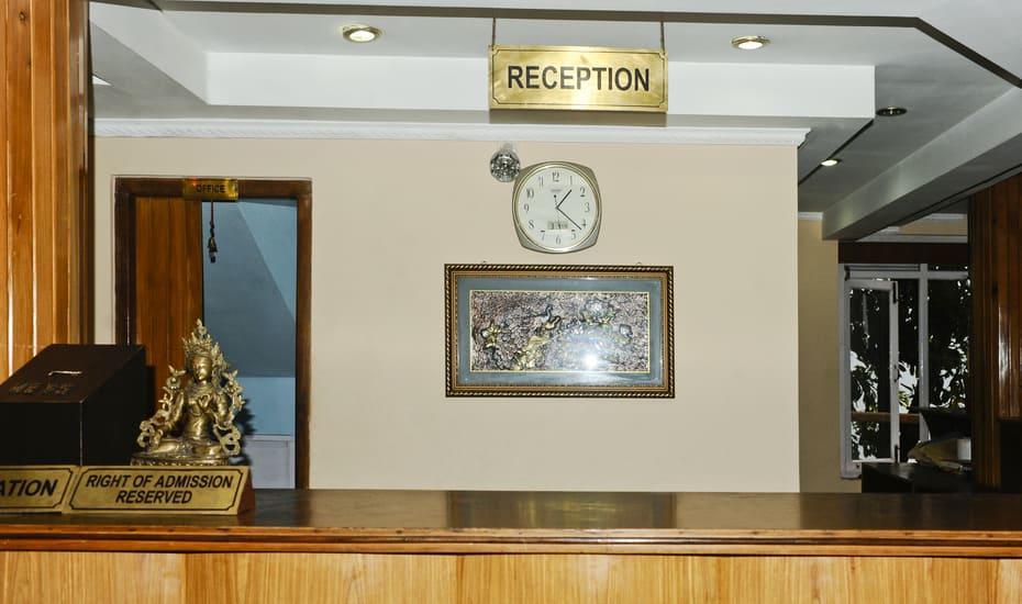 Jain Group Sikkim Continental Hotel Гангток Екстериор снимка